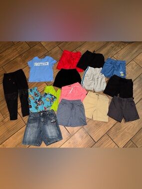 Boys toddler clothing bundle size 4/5